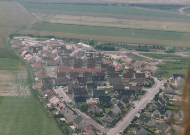 tinqueux juillet 1992